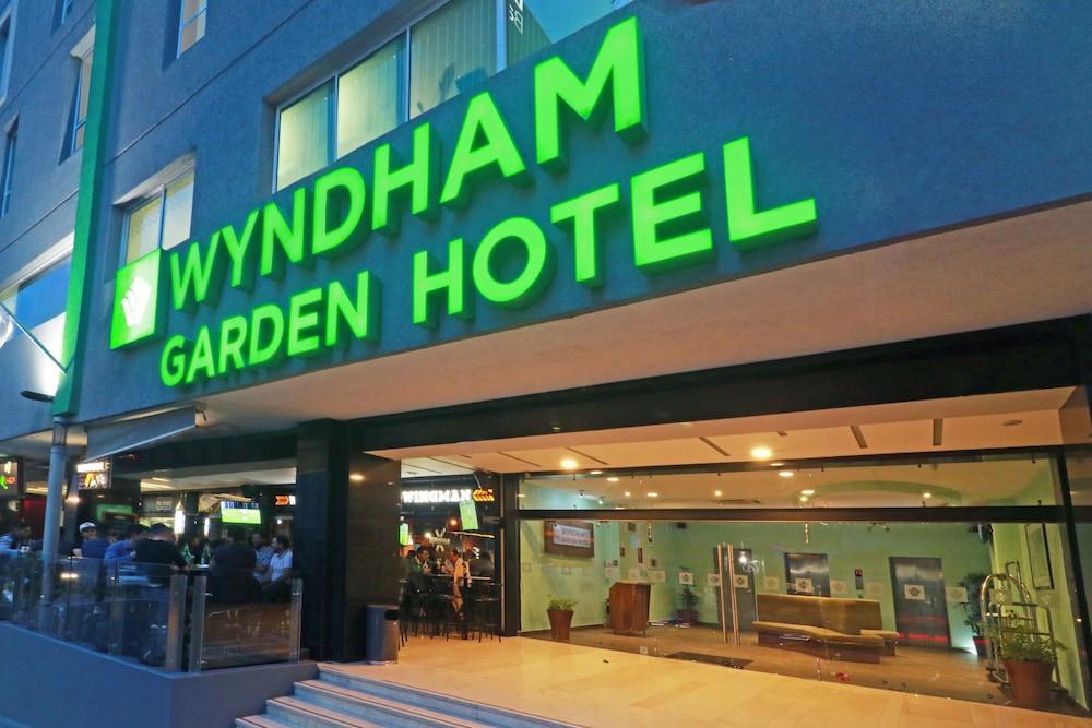 Wyndham Garden Guadalajara Acueducto Hotel Zapopan Exterior photo