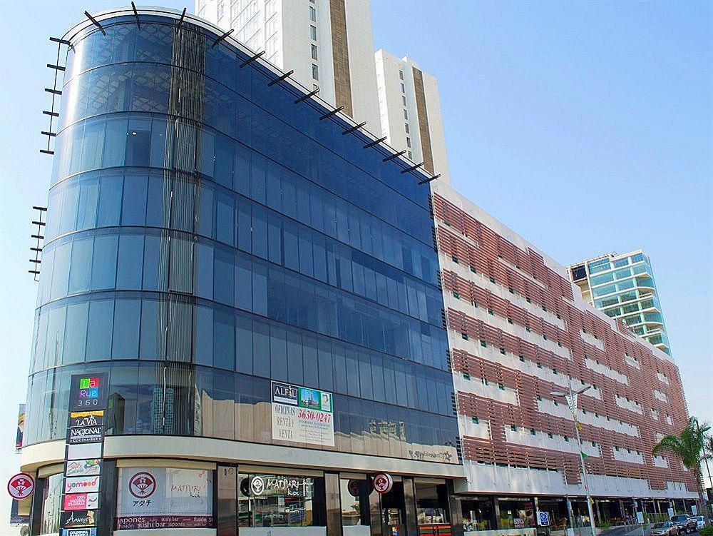 Wyndham Garden Guadalajara Acueducto Hotel Zapopan Exterior photo