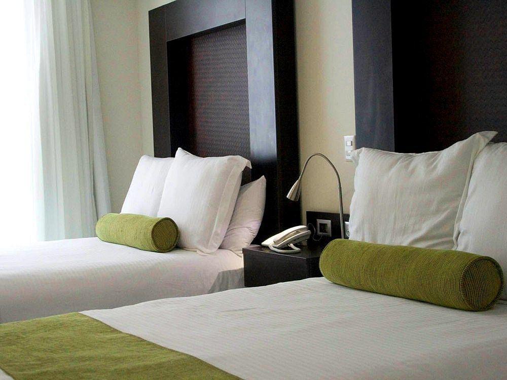 Wyndham Garden Guadalajara Acueducto Hotel Zapopan Exterior photo